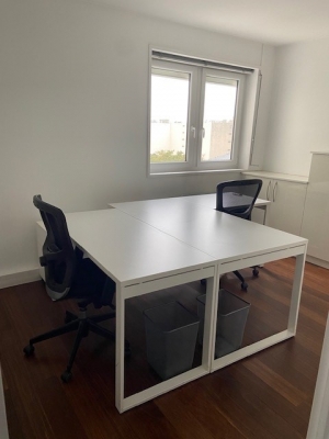 Bureau 1b.jpg